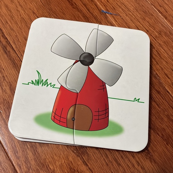 ON THE FARM BOOK & PUZZLES & PUZZLE MATCHING SETS - Picture 3 of 16